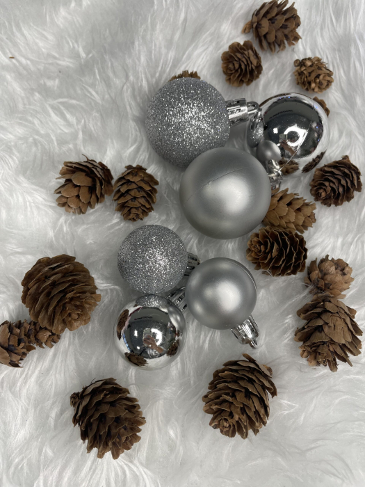 Set globuri si decoratiuni de Craciun, 102 piese, diverse dimensiuni, argintiu [19]