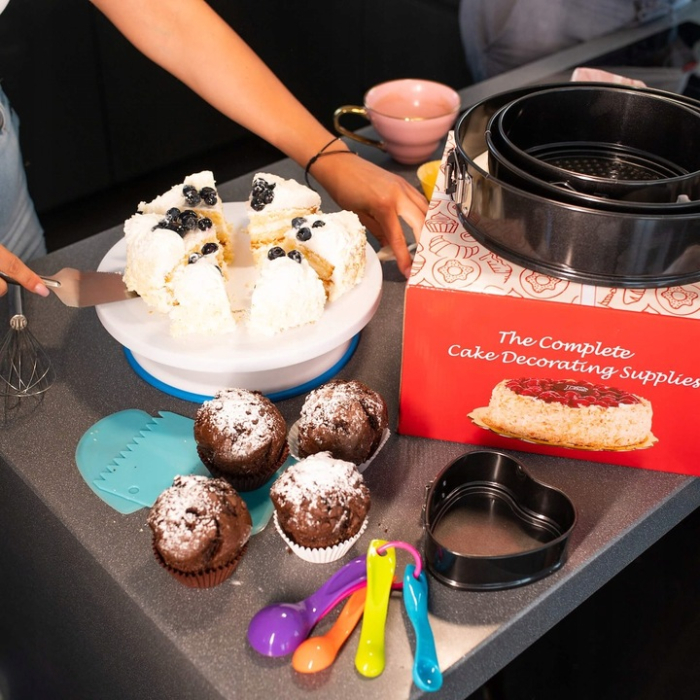 Set patiserie cu platou rotativ si 4 tavi de copt, 345 piese cu sabloane pentru ornarea prajiturilor [12]