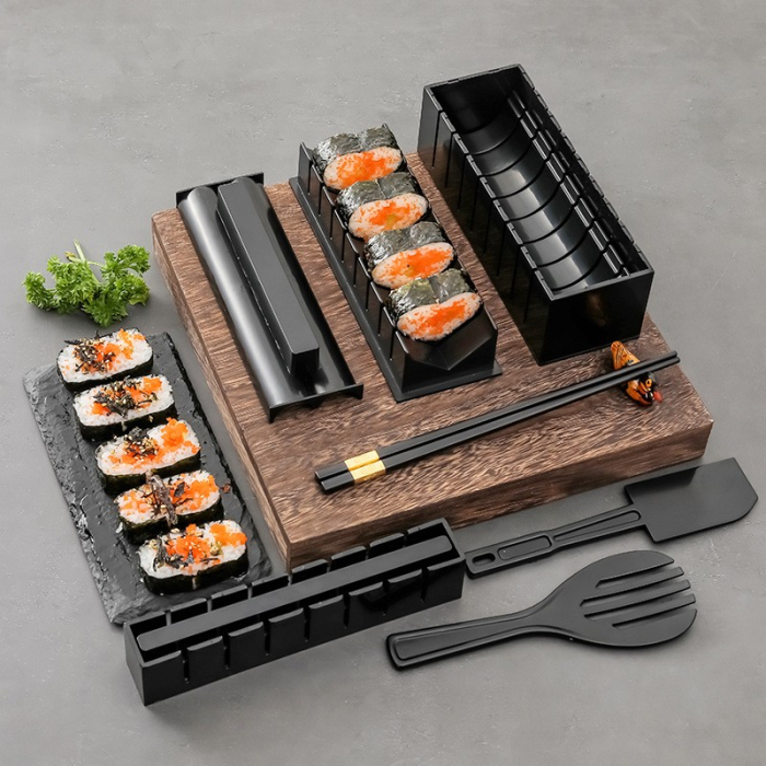 Set ustensile pentru facut sushi , 10 piese, forma inima inclus, 3 forme clasice, extensibil, finisaj lucios, material ABS, curatare usoara, negru [10]