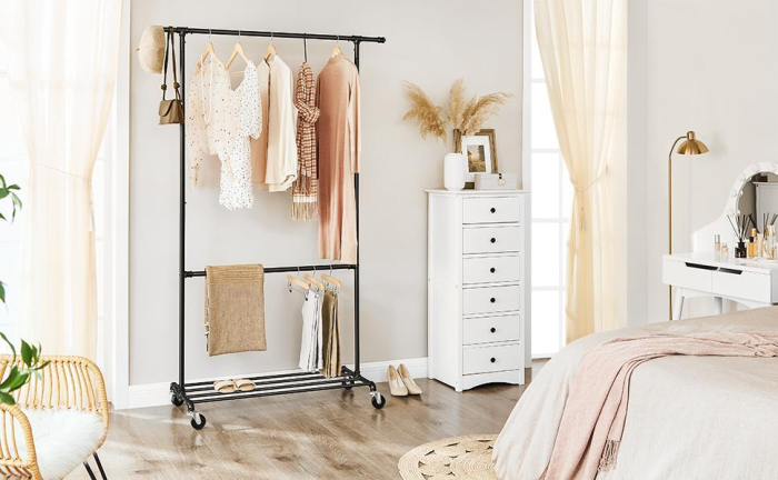 SONGMICS Suport pentru haine, cu raft si 2 sine de agatat, cadru metalic, cu roti, 130x49x198cm, industrial, negru [10]