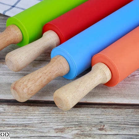 Sucitor din Silicon cu Ax Rotativ si Manere din Lemn de Bambus, pentru Modelat Aluatul, Calitate si Design Premium, 10cm [6]
