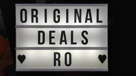 Caseta Luminoasa cu 100 de Litere, Cifre si Caractere Speciale, Personalizabila, cu 3 Baterii AA si Lumina Full LED, Premium, Original Deals [0]