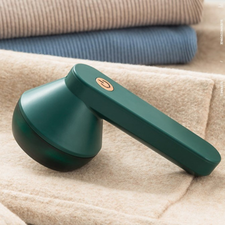 Aparat Pentru Curatat Scame, Par Si Praf, , Pentru Diferite Tipuri De Material, Cu Lame Din Otel Inoxidabil, Incarcare Prin USB Type-C, Cu Perie De Curatare si Cablu USB Incluse, Verde, 135 x 75 mm [1]