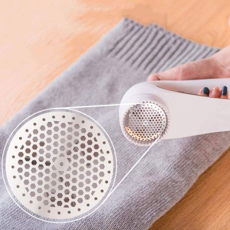 Aparat Pentru Curatat Scame, Par Si Praf, , Trimmer pentru Diferite Tipuri De Material, Cu Lame Din Otel Inoxidabil, Maner Ergonomic, Incarcare Prin USB, 15x6x9 cm, Alb [6]