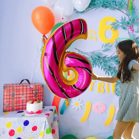 Balon din Folie Metalizata , Figurina Cifra, Imprimeu Gogosi, Tema Aniversare 100 cm, Ambalaj Individual, Pai inclus, Umflare cu Aer sau Heliu, Multicolor, Cifra 6 [8]