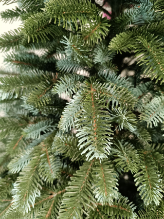 Brad artificial Christmas Deluxe by Sersimo, Canada argintiu, 3D, 210cm [6]