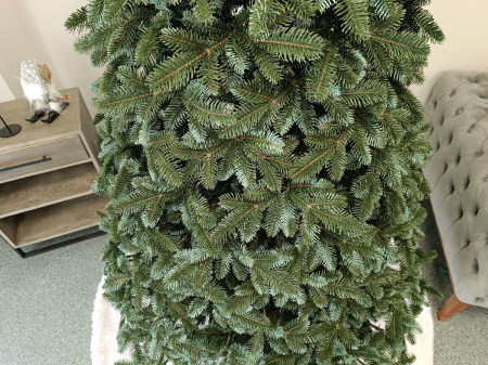 Brad artificial Christmas Deluxe by Sersimo, Canada argintiu, 3D, 210cm [19]