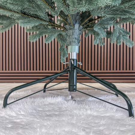 Brad artificial Christmas Deluxe by Sersimo, Kovalivka Select argintiu, integral 3D, 210 cm [10]