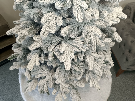 Brad artificial Christmas Deluxe by Sersimo, Kovalivska nins, 3D, 210cm [15]