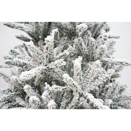 Brad Artificial de Craciun, , 2.10 m inaltime, Verde, Pulverizat alb-tip zapada, Diametru inferior 130 cm, Interior/ Exterior [4]