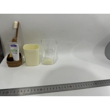 Cana Multifunctionala pentru Voiaj, , cu Functii de Depozitare si Suport Articole Igiena Dentara, 13 x 6.8 x 6 cm, Maro deschis [1]