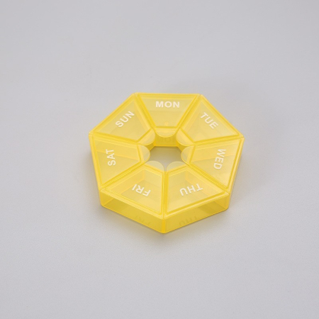 Cutie separator medicamente cu zilele saptamanii, , Plastic, 7 compartimente, Galben [1]