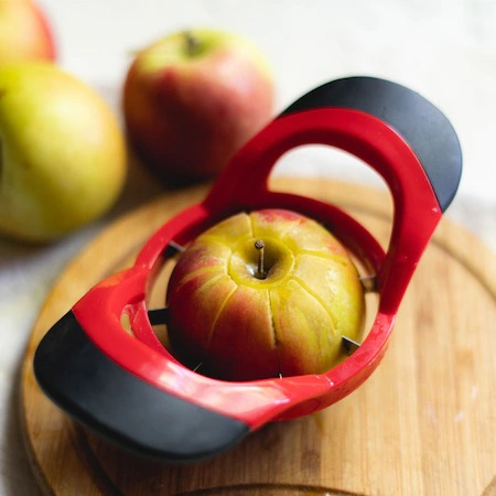 Cutit Feliator Fructe pentru Taiat Mere si Pere in 8 Felii Egale, Premium din PVC si Inox, Rosu [1]