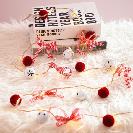 Instalatie Craciun cu baterii, 2 metri, 20 LED-uri tip clopotei si mingiute, Alb Cald,  [3]