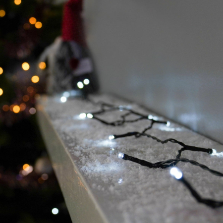 Instalatie de Craciun liniara Yoto, 17 m, din care 1 m cablu priza 220V, 200 LED, 8 jocuri de lumini, controler, fir negru, alb rece [4]