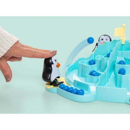 Joc Interactiv pentru Copii, , Batalia Pinguinilor, 3 ani+, Tabla de Joc, Figurine Pinguini, Mingi, Multicolor [4]