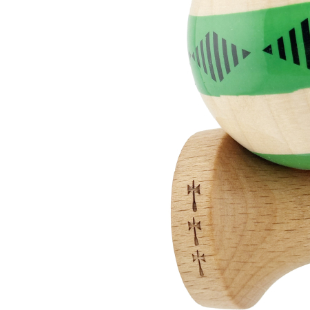 Kendama X FREQUENCY Originala, Profesionala, , Big Cups V2, Super Sticky cu Cupe Mari, Rulment Metalic, din lemn 18 cm, Ata 55 cm, Verde/Maro [5]