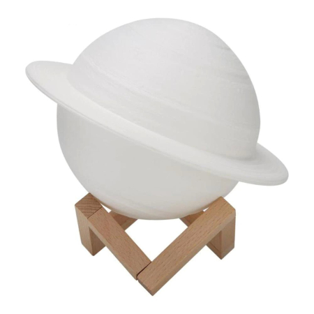 Lampi de veghe - Lampa de veghe cu telecomanda in forma de Saturn 3D Saturn Light 16 culori, alimentare baterii, stand lemn inclus, 15 cm, 