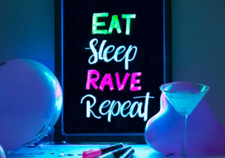 Lampa Rama cu Lumina LED Neon pentru Mesaje Fluorescente, 23 x 23cm si 3 Carioci Incluse [4]