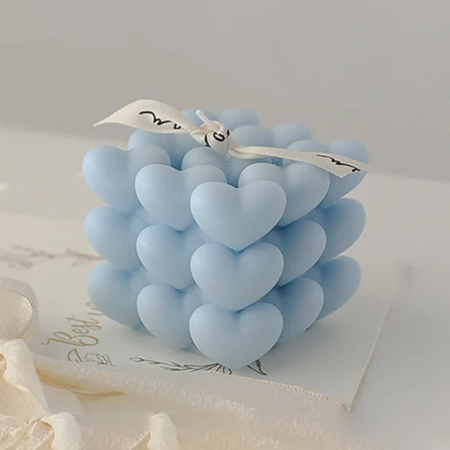 Lumanari - Lumanare Parfumata Decorativa, , Model Abstract Cub din Inimioare, Lumanare pentru Diferite Ocazii, 6 x 5.5 cm, Aroma de Clopotel de Vant, Albastru