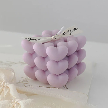 Lumanari - Lumanare Parfumata Decorativa, , Model Abstract Cub din Inimioare, Lumanare pentru Diferite Ocazii, 6 x 5.5 cm, Aroma de Lavanda, Mov