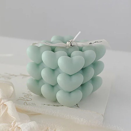 Lumanari - Lumanare Parfumata Decorativa, , Model Abstract Cub din Inimioare, Lumanare pentru Diferite Ocazii, 6 x 5.5 cm, Aroma de Salvie si Sare de Mare, Verde