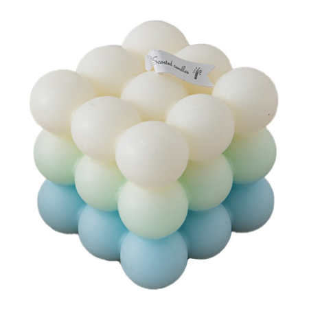 Lumanari - Lumanare Parfumata, , din Ceara De Soia, Model Cub, Gradient in 3 Culori Pale, 6x6x6 cm, Aroma de Mare, Albastru deschis