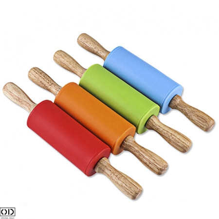 Sucitor din Silicon cu Ax Rotativ si Manere din Lemn de Bambus, pentru Modelat Aluatul, Calitate si Design Premium, 10cm [10]