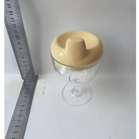 Pahar din Plastic Transparent cu Picior, , pentru Copii, 14 x 7.7 cm, cu Cioc Antiscurgere, + 3 Ani, Fara Maner, Galben [8]