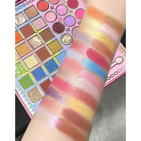 Paleta de Machiaj, KEVIN & COCO, Best Partner, Fard de Pleoape, Breloc si Cercei, 50 culori, 22 x 21 x 5cm [7]