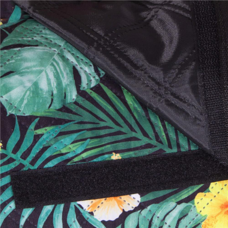 Patura pentru picnic sau plaja, cu folie izolatoare si maner, 200x200cm, negru floral [4]