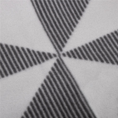 Patura pentru picnic sau plaja, cu folie izolatoare si maner, 180x220cm, gri [5]