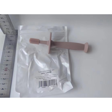 Periuta de Dinti din Silicon pentru Bebelusi, , fara BPA, 360 Grade, Bariera Anti-Inghitire, Maner Ergonomic, 12.5 x 15 cm, Roz [5]