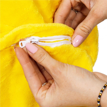 Pijama tip salopeta pentru adulti, model Pikachu, marime M [5]