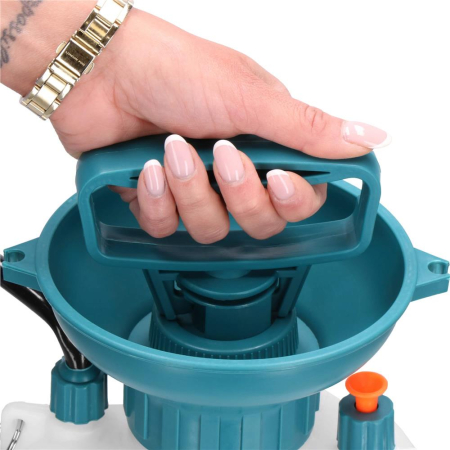 Pompa de stropit manual 8L cu lance reglabila 63 cm, 2 duze si curea de umar [10]