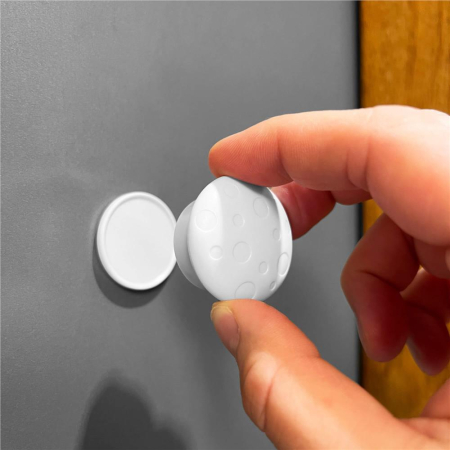 Set 4 sigurante magnetice ascunse, blocator sertare si usi, 2 sisteme fixare incluse, alb [4]