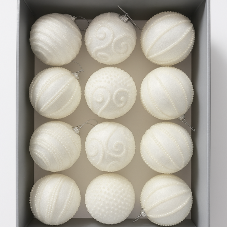 Globuri de Craciun - Set 12 globuri decorative cu sclipici si paiete, 3 modele asortate, diametru 8 cm, alb