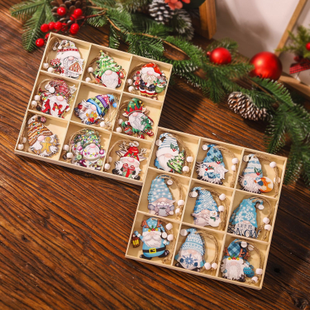 Set 18 Decoratiuni de Craciun din Lemn, , cu Snur pentru Agatare in Brad, Model Gnomi, Diferite Dimensiuni, Multicolor [6]