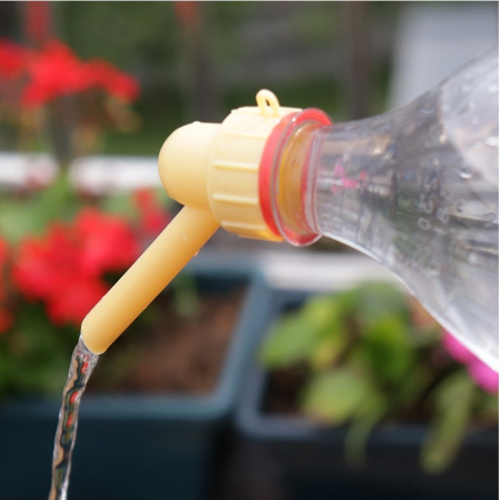 Set 2 capace de sticla pentru irigat florile , stropitoare si teava, practic si usor de utilizat, portabil, reutilizabil, 8 x 7.5 cm, galben [2]