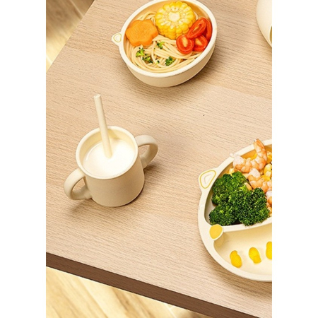 Set 2 Piese Hranire Bebelusi si Copii, , Cana cu Capac si Pai, din Silicon, fara BPA, de la 12 Luni, Model Pisicuta, 12 x 9.5 x 11 cm, Bej [1]