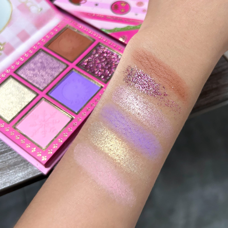 Set 4 Palete de Machiaj, KEVIN & COCO, Christmas Jingle, 21 culori, 27.3 x 20.8 x 2.4 cm [11]