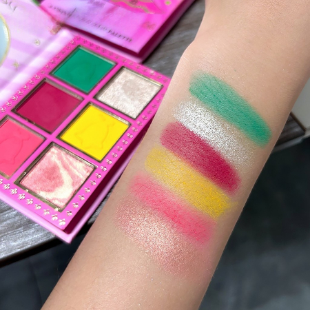 Set 4 Palete de Machiaj, KEVIN & COCO, Christmas Jingle, 21 culori, 27.3 x 20.8 x 2.4 cm [10]