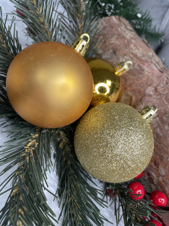 Set globuri de Craciun, 30 bucati, 3 modele, 6cm, auriu [14]