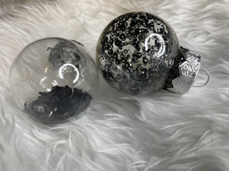 Set globuri de Craciun Inedit, 24 bucati, 5cm, transparente cu interior negru [26]