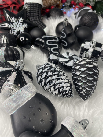 Set globuri si decoratiuni de Craciun, 77 piese, diverse dimensiuni, negru [32]