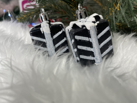 Set globuri si decoratiuni de Craciun, 77 piese, diverse dimensiuni, negru [29]