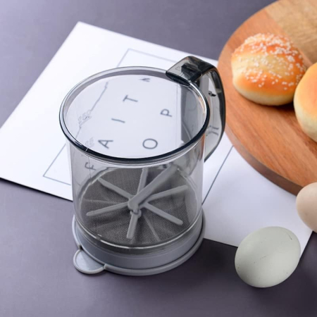 Sita Cernator Manual de Faina Portabila, , din Plastic, cu Maner, Strat Dublu, 15 x 12 x 11 cm, Transparent Gri Inchis [4]