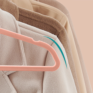 SONGMICS Set de 30 de umerase pentru haine, anti-alunecare cu catifea, bara de cravata si carlig pivotant, 43,5 cm, roz [9]