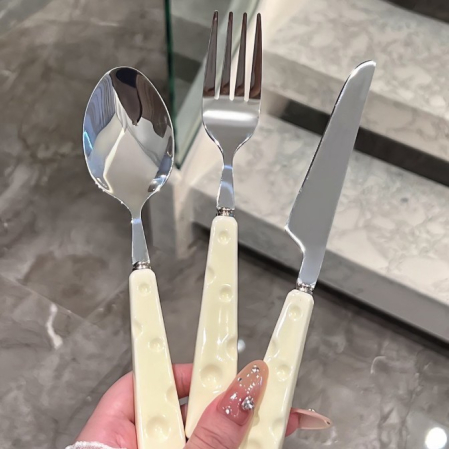 Tacamuri pentru Copii, , Set 3 Piese, Tacamuri pentru Dejun, Lingura Furculita Cutit, Stil Italian, Manere forma Cascaval Plastic, Inox, 23 cm, Auriu [4]