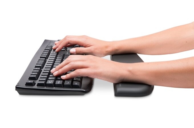 Kensington ErgoSoft™ Wrist Rest - pentru tastatura standard [3]